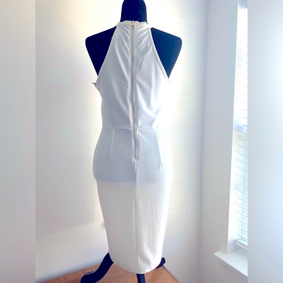 🤍NWT Beautiful, White Halter Style Dress🤍 - Picture 4 of 5